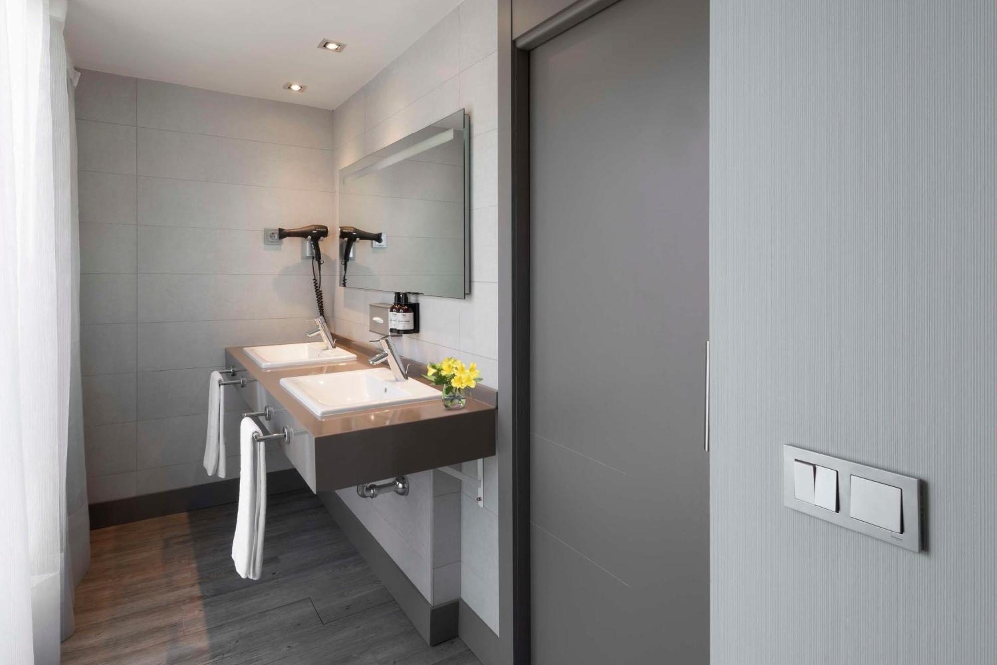 Nh Madrid Zurbano Hotel Eksteriør billede
