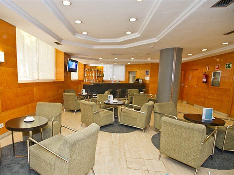 Nh Madrid Zurbano Hotel Eksteriør billede